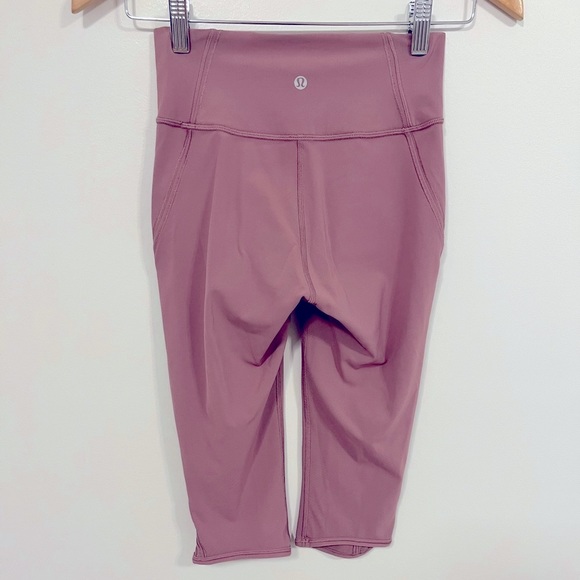 Lululemon Love Knot Crop *15" Figue 4 - Picture 11 of 14